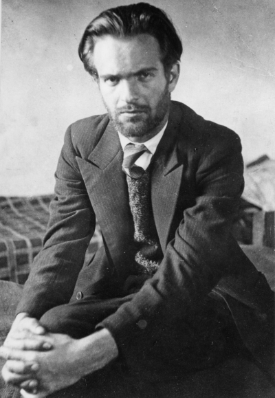 Никола Вапцаров
